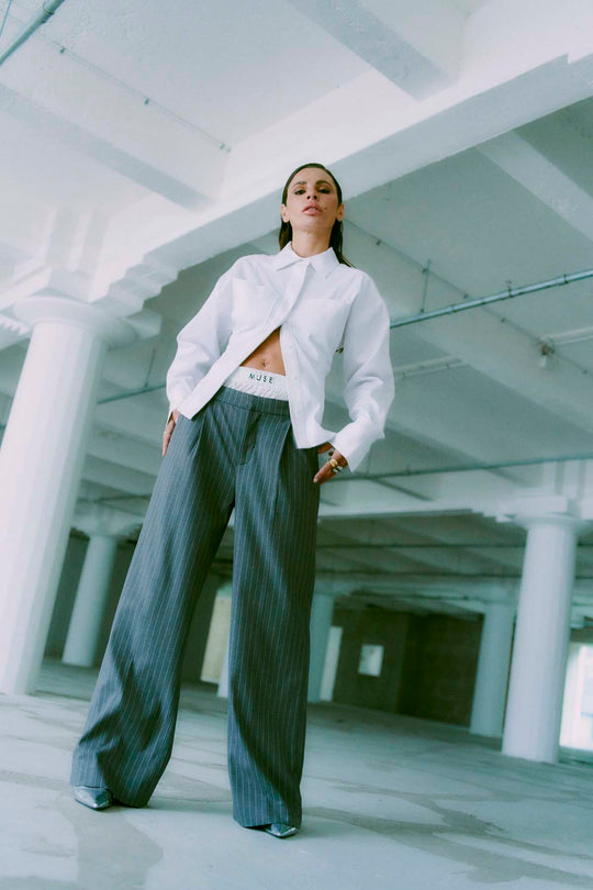 CMTAILOR - BUKSER I GRÅ