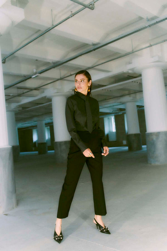 CMTAILOR - HØJTALJEDE BUKSER I SORT