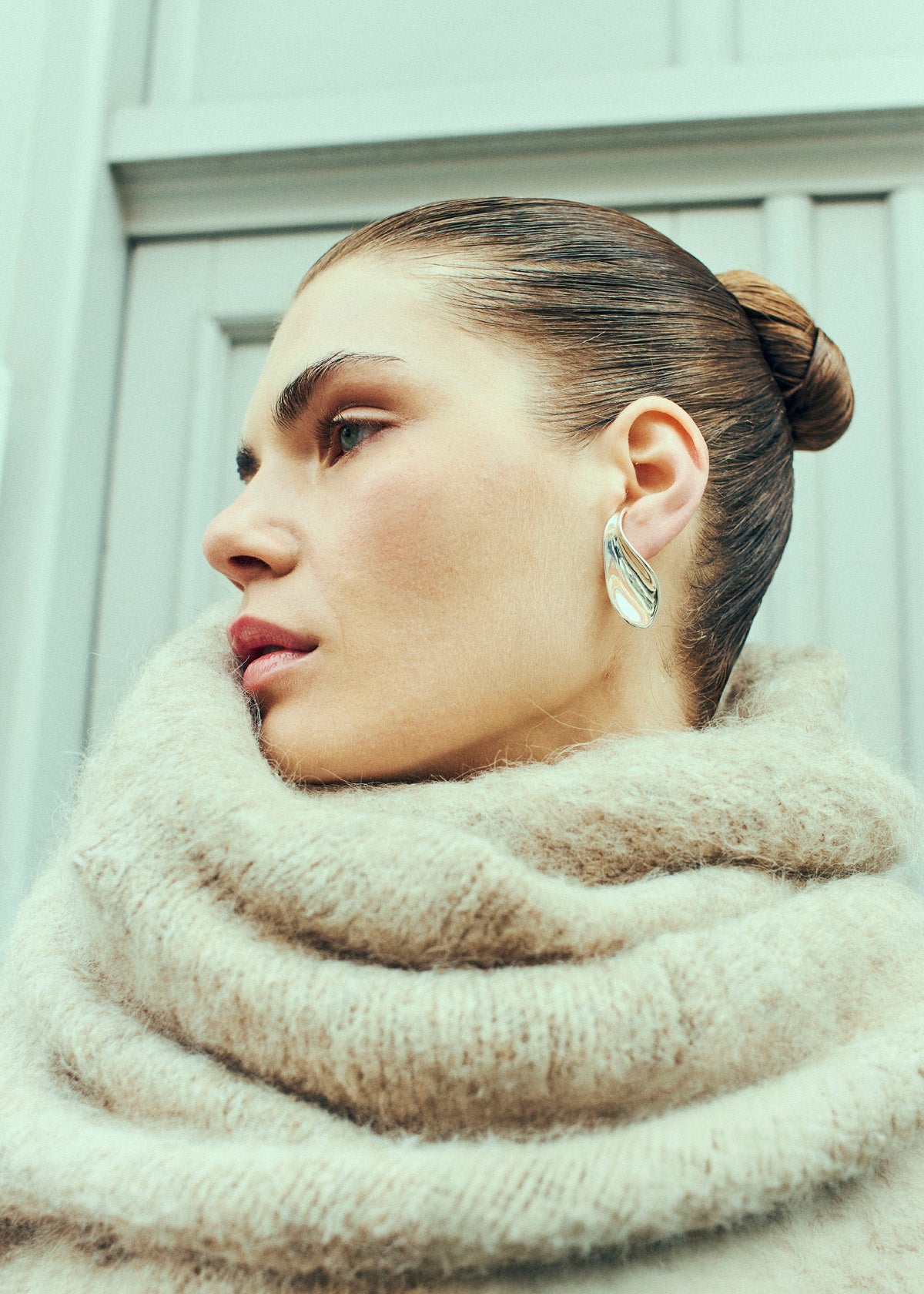 CMKATE - STRIKKET PULLOVER MED LOGODETALJE I BEIGE
