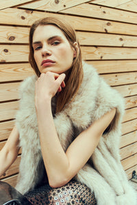 CMPLUSHY - FAUX FUR VEST I BEIGE