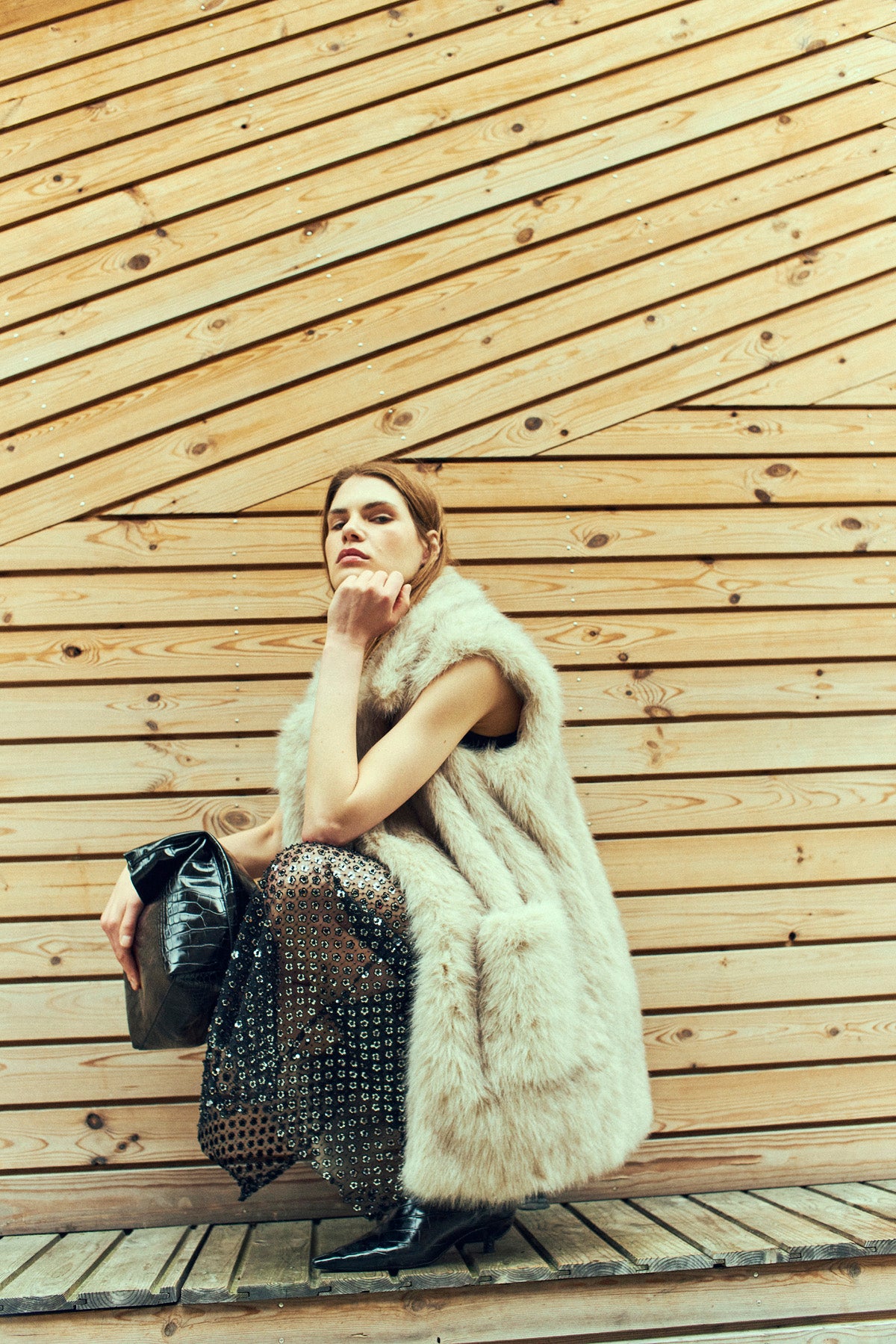 CMPLUSHY - FAUX FUR VEST I BEIGE
