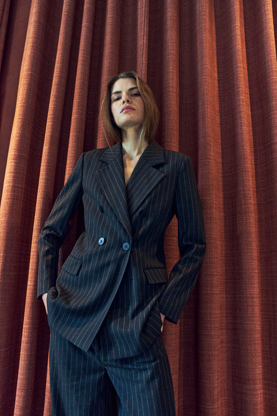 CMTAILOR - DOBBELTRADET BLAZER I SORT OG RØD