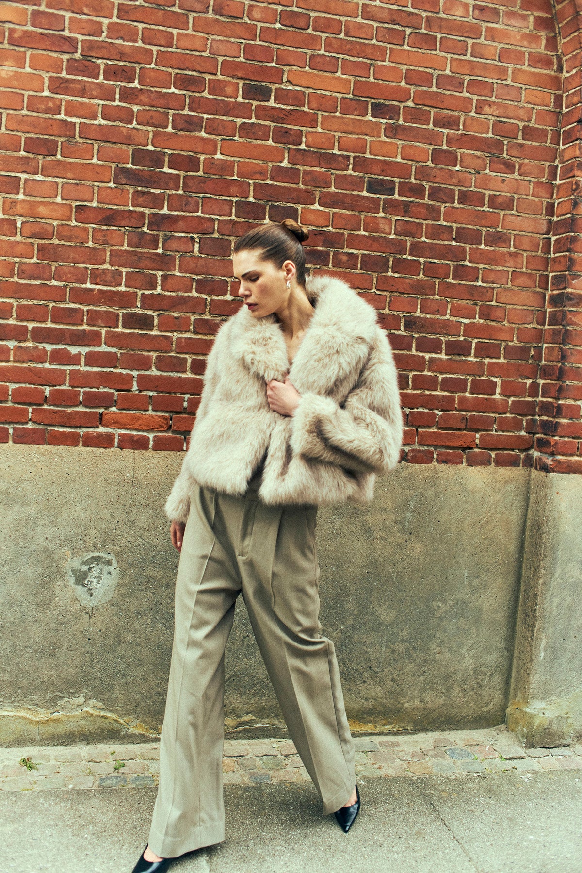 CMPLUSHY - FAUX FUR JAKKE I BEIGE