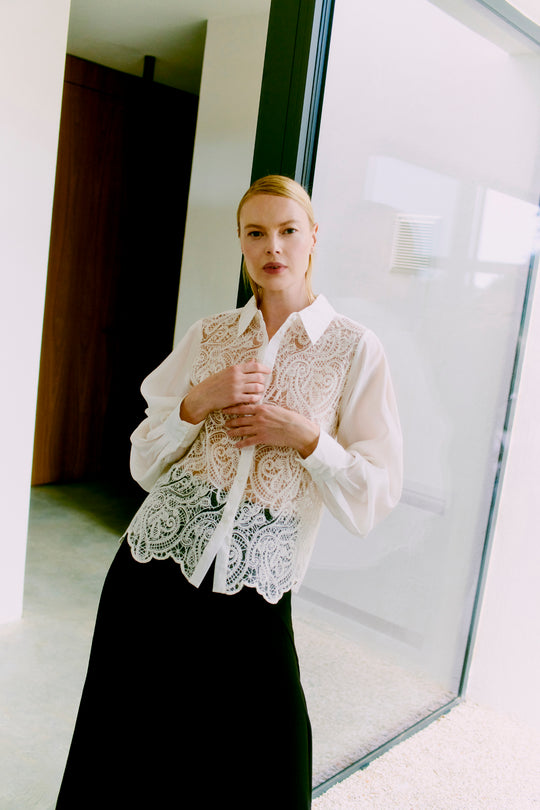 CMSHIRLEY - SKJORTE MED BLONDER I RÅHVID