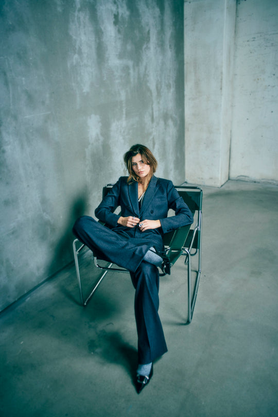 CMTAILOR - HØJTALJEDE BUKSER I GRÅ