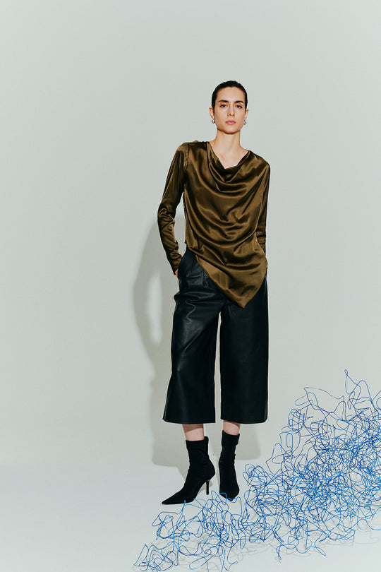 CMROYAL - BERMUDA SHORTS I LÆDER I SORT