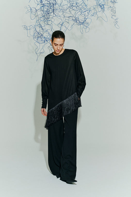 CMNELLY - BLUSE MED FRYNSER I SORT