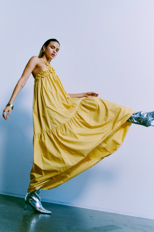 CMVINCA - KJOLE MED PÅSYEDE BLOMSTER I GUL