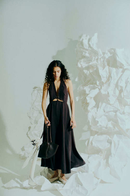 CMNATU - HALTERNECK KJOLE I BRUN