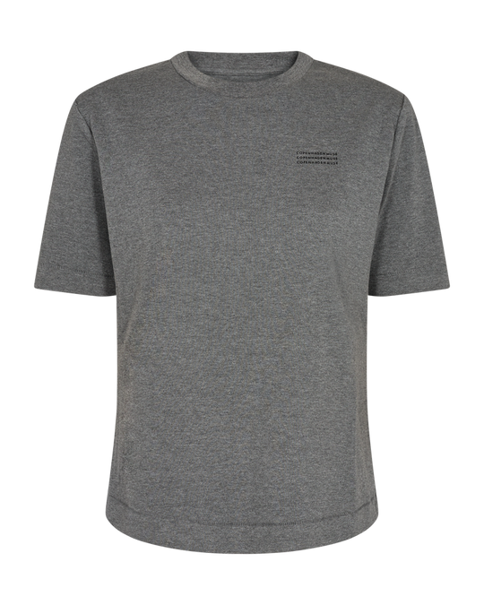 CMMUSE - T-SHIRT I GRÅ