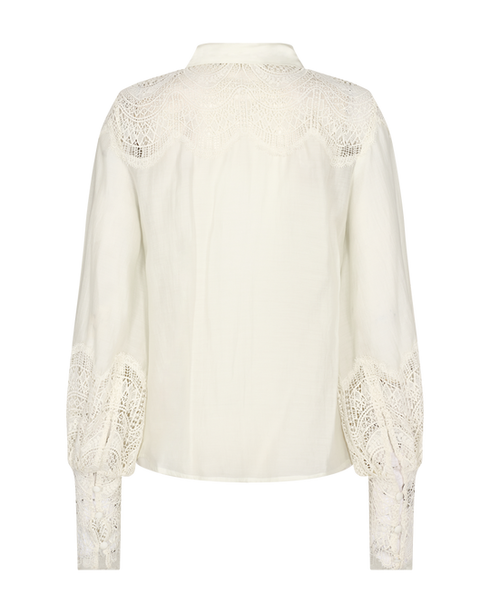 CMMOLLY - SKJORTE MED BLONDER I RÅHVID