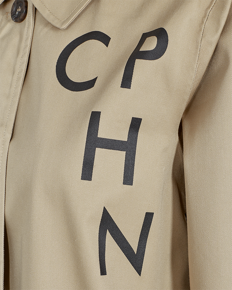 CMPLOT - FRAKKE MED LOGO I BEIGE
