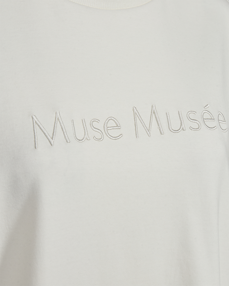 CMMUSE - TEE I RÅHVID