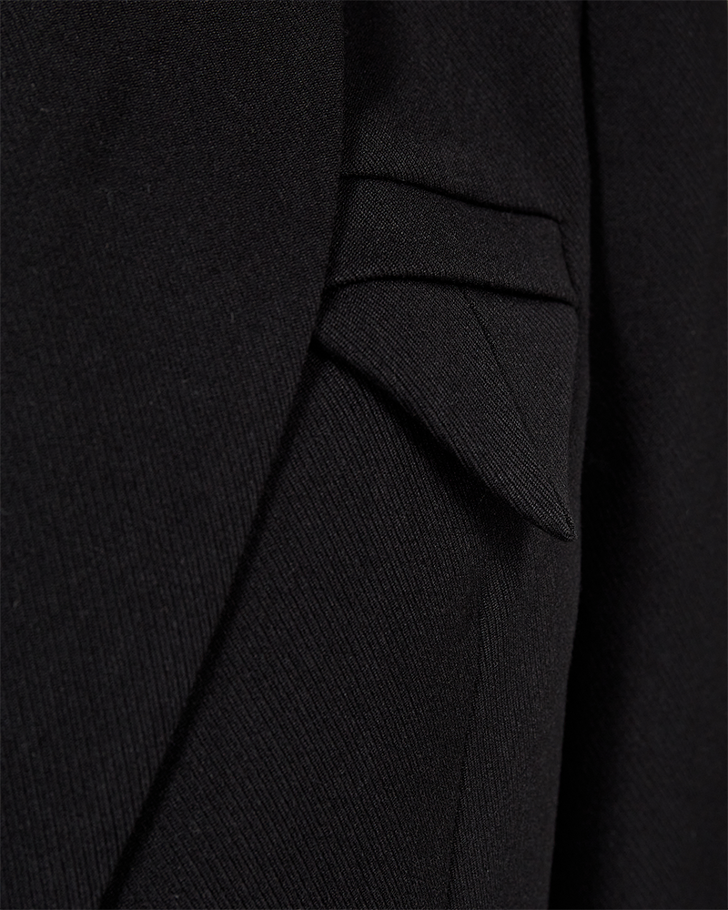 CMTAILOR - KORT BLAZER MED FJER I SORT