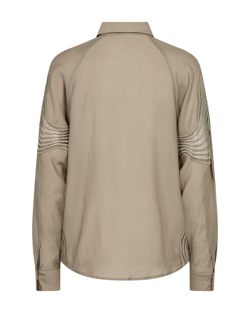 CMMOLLY - SKJORTE MED BLONDER I BEIGE