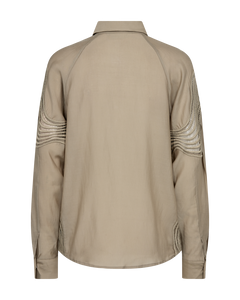 CMMOLLY - SKJORTE MED BLONDER I BEIGE