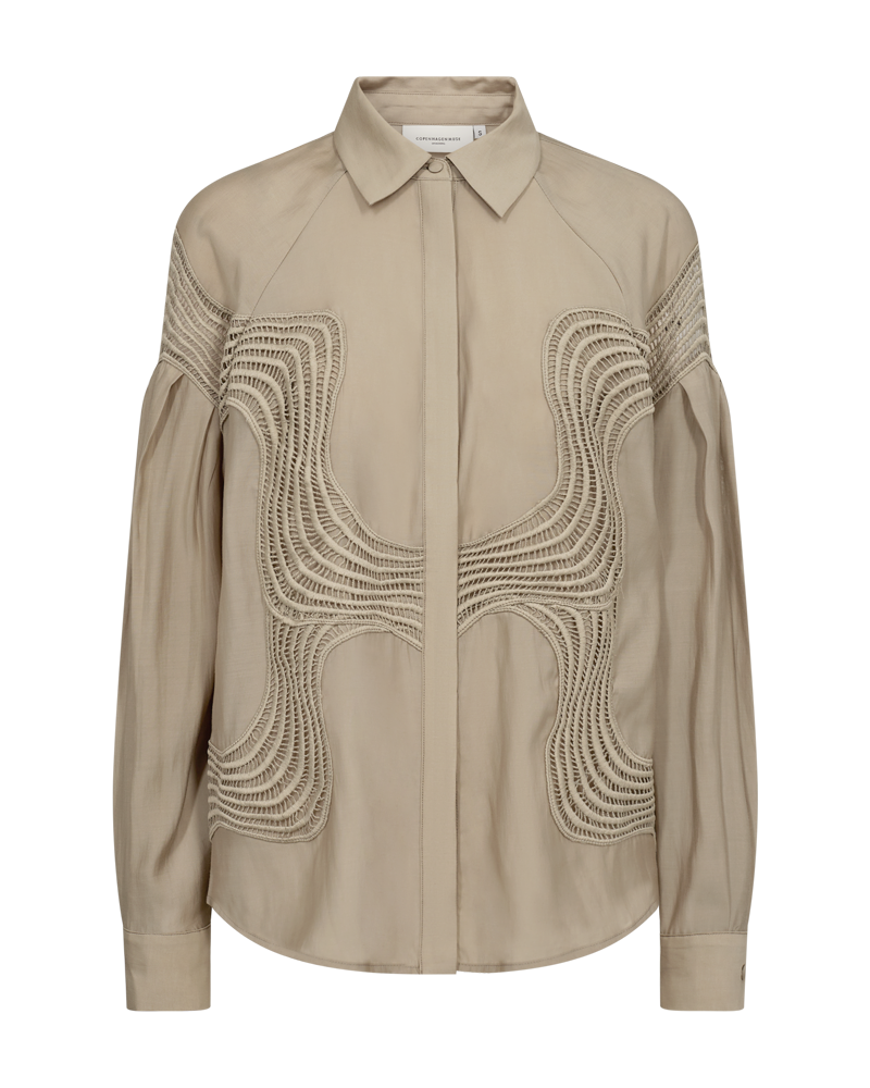 CMMOLLY - SKJORTE MED BLONDER I BEIGE