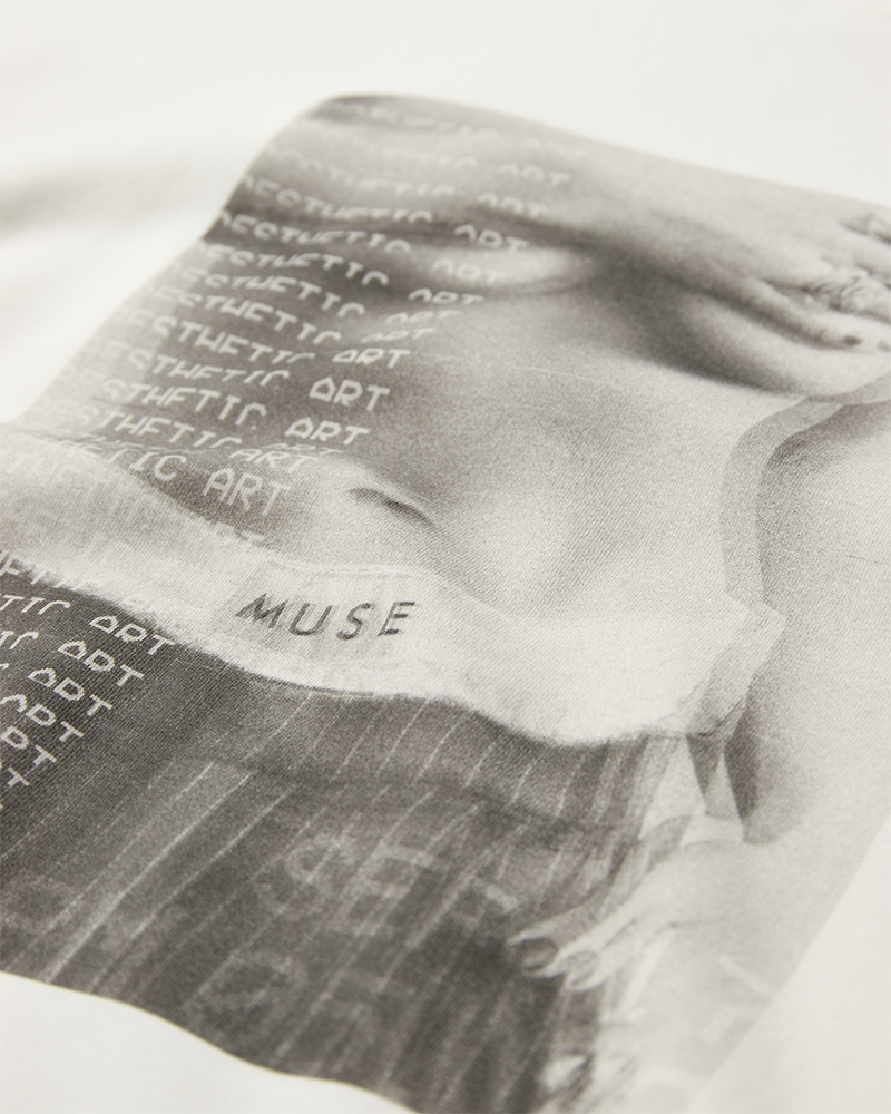 CMMUSE - T-SHIRT I RÅHVID