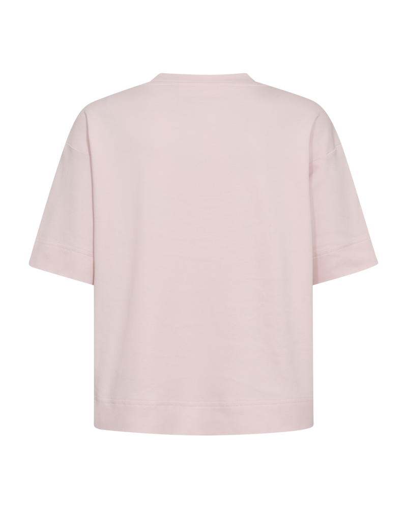 CMMUSE - T-SHIRT I LYSERØD
