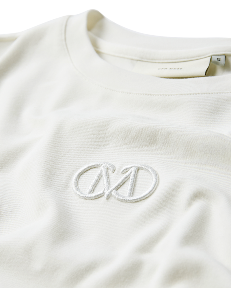 CMMUSE - T-SHIRT I RÅHVID