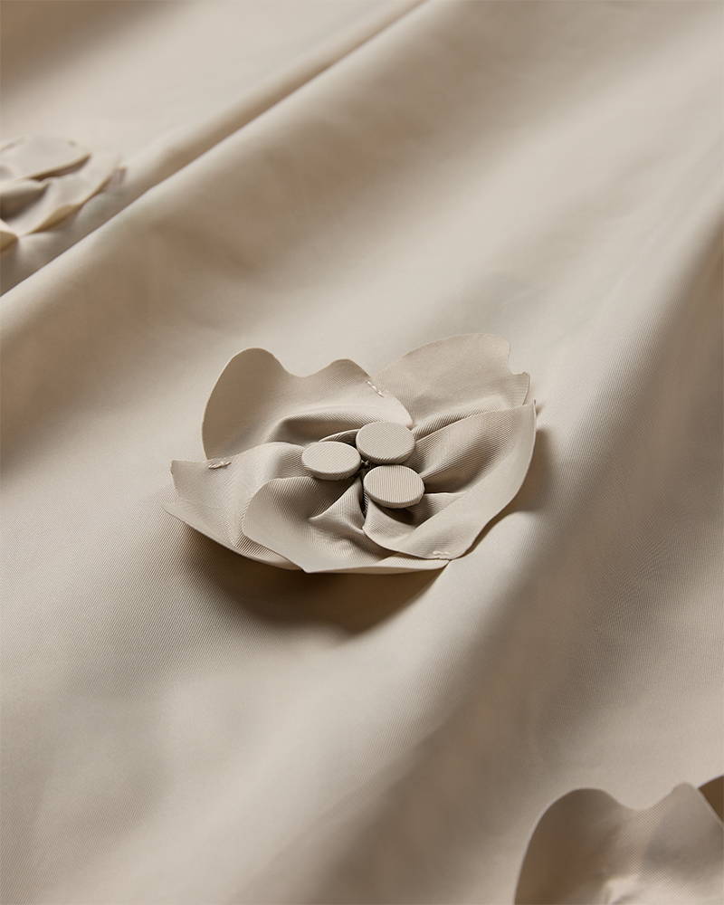 CMSIMI - NEDERDEL MED HÅNDLAVEDE BLOMSTER I BEIGE