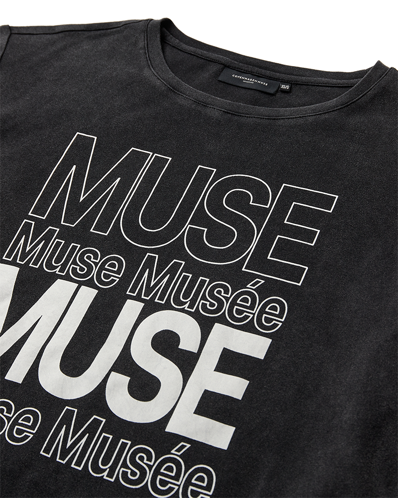 CMMUSE - T-SHIRT I SORT