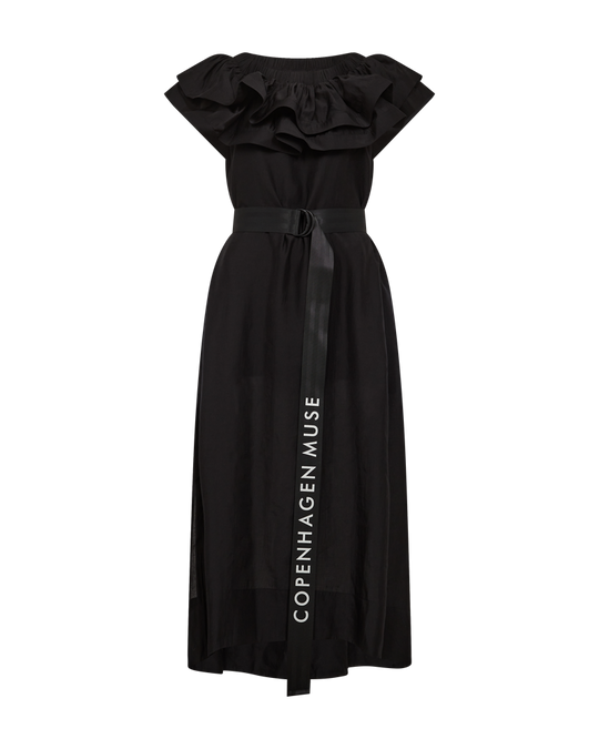 CMMOLLY - OFF-SHOULDER KJOLE MED FLÆSEKANT I SORT