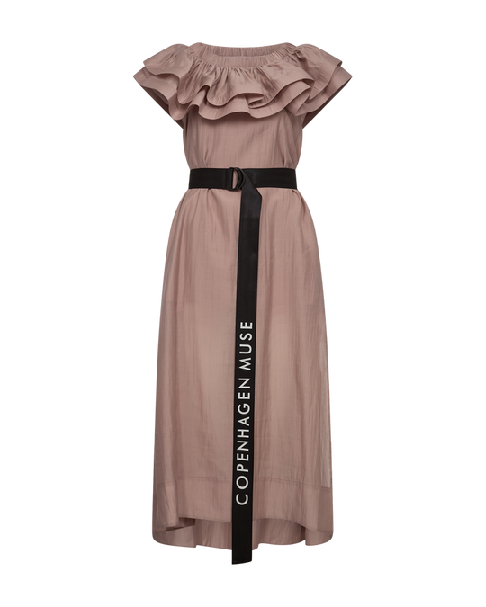 CMMOLLY - OFF-SHOULDER KJOLE MED FLÆSEKANT I ROSA