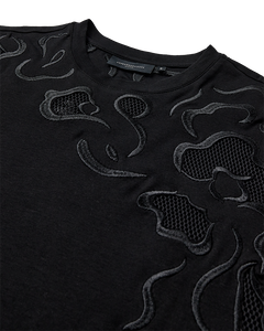 CMMUSE - T-SHIRT MED BRODERIER I SORT