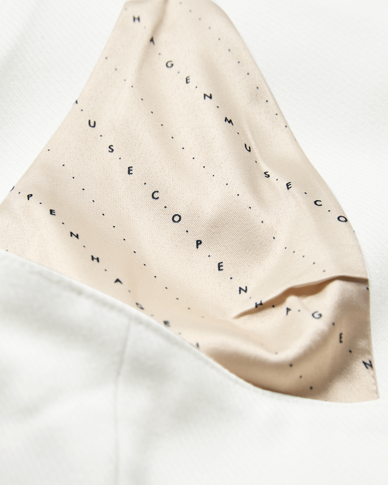 CMTAILOR - VEST MED HALTERNECK I RÅHVID