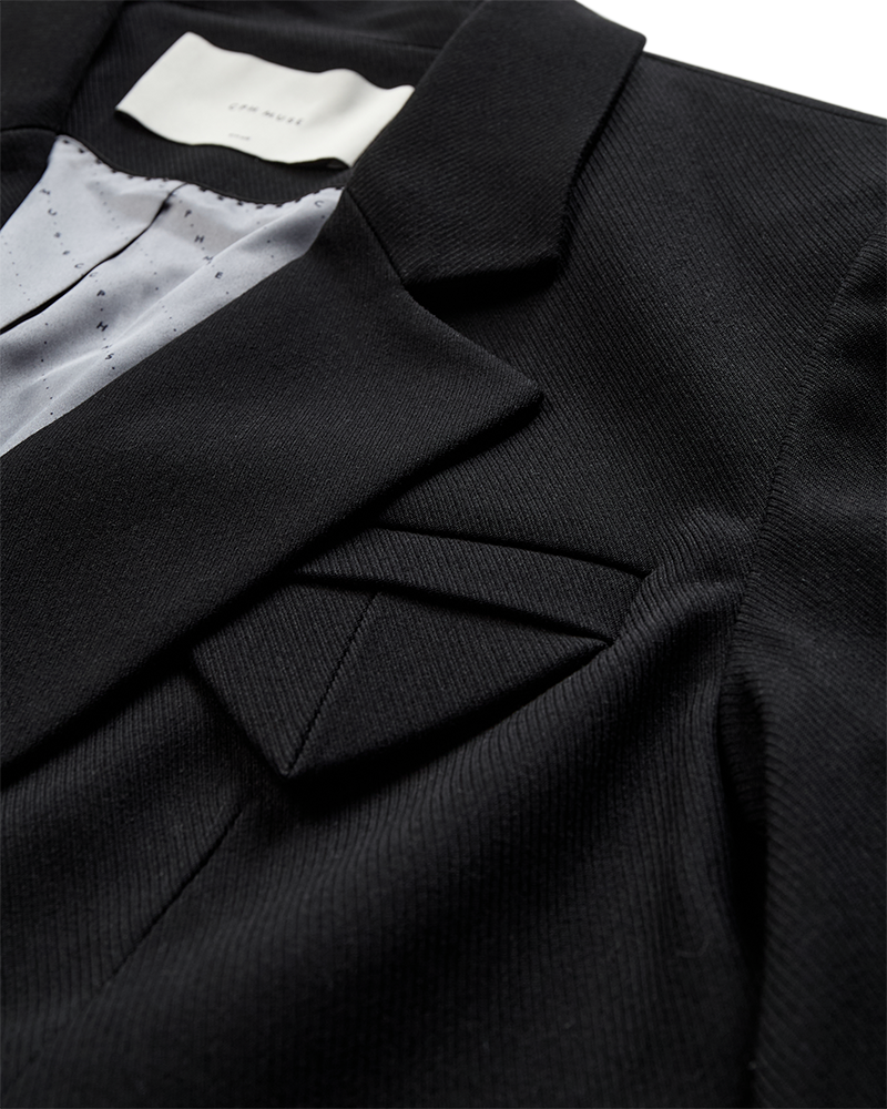 CMTAILOR - KORT BLAZER I SORT