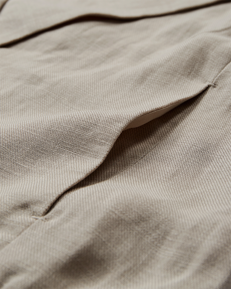 CMNATULI - KORT VEST MED ELASTIKKANT I BEIGE