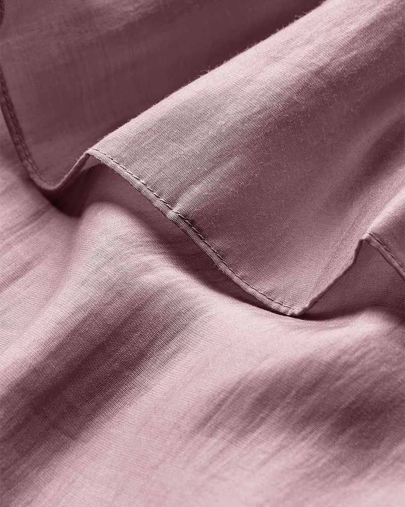 CMMOLLY - OFF-SHOULDER BLUSE MED HÅNDSYEDE BLOMSTER I ROSA