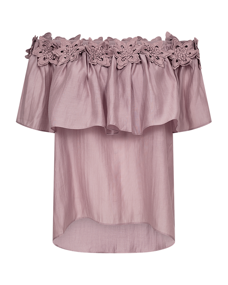 CMMOLLY - OFF-SHOULDER BLUSE MED HÅNDSYEDE BLOMSTER I ROSA
