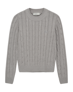 CMCOTTON - KABELSTRIKKET PULLOVER MED BRODERET LOGODETALJE I GRÅ