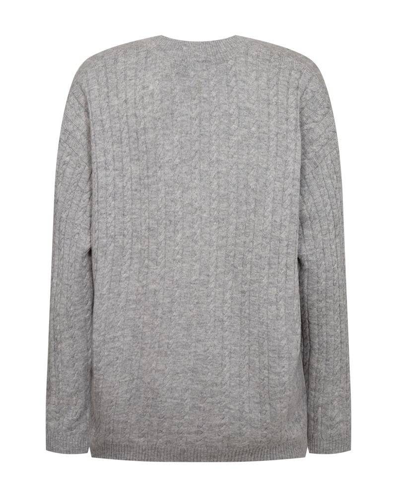 CMCASHA - KABELSTRIKKET PULLOVER MED BRODERET LOGODETALJE I GRÅ