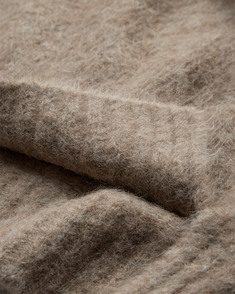 CMKATE - STRIKKET PULLOVER MED LOGODETALJE I BEIGE