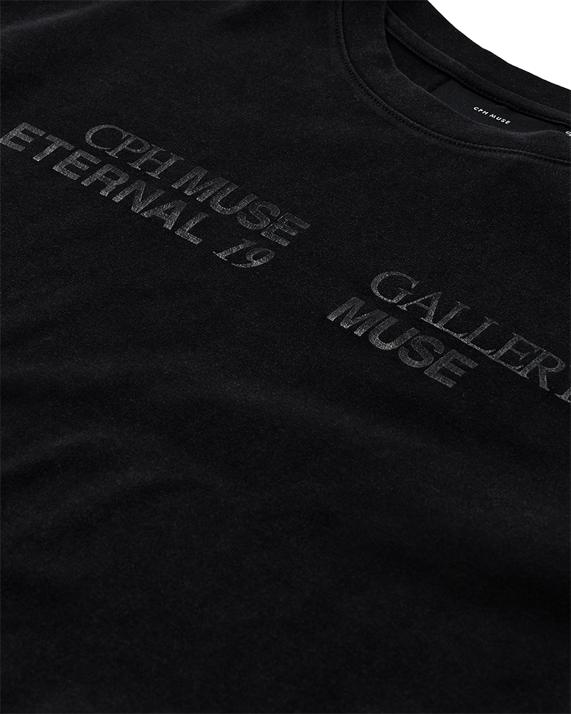 CMMUSE - T-SHIRT I SORT