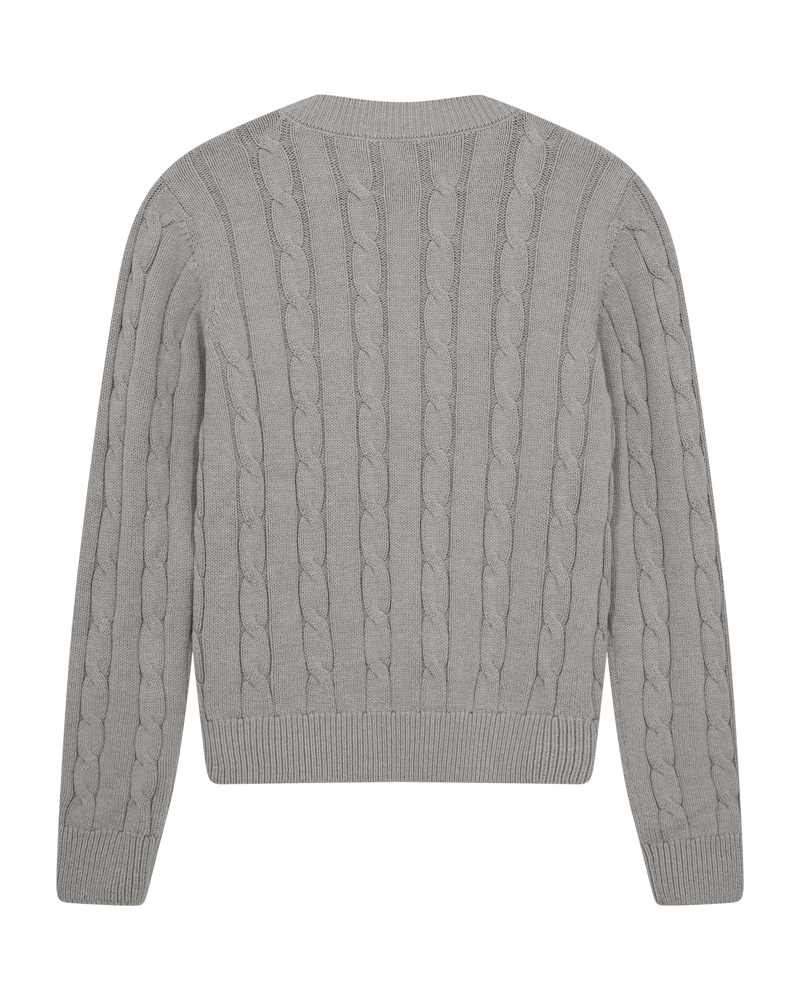 CMKOTOM - KABELSTRIKKET PULLOVER I GRÅ