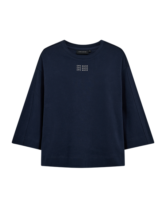 CMMUSE - OVERSIZE T-SHIRT I BLÅ