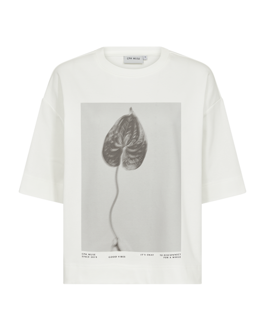 CMMUSE - T-SHIRT MED PRINT I RÅHVID